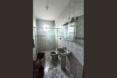 Casa à venda com 570m², 5 quartos e 2 vagasbanheiro 5