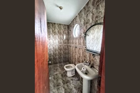 Casa à venda com 570m², 5 quartos e 2 vagaslavabo