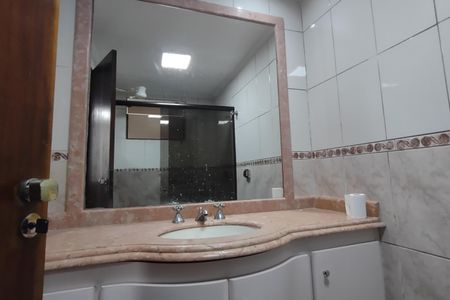 Banheiro da Suíte de apartamento para alugar com 1 quarto, 54m² em Santa Maria, São Caetano do Sul