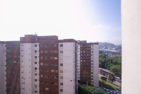 Vista da Sala de apartamento para alugar com 2 quartos, 83m² em Colubandê, São Gonçalo
