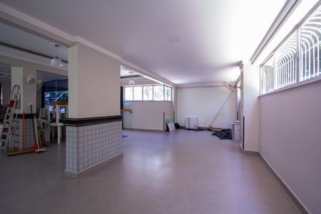 Apartamento para alugar com 83m², 2 quartos e 1 vaga Apartamento para alugar com 83m², 2 quartos e 1 vagaÁrea comum - Salão de festas 2
