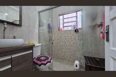 Casa à venda com 135m², 3 quartos e 2 vagasBanheiro