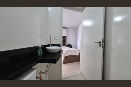 Casa à venda com 135m², 3 quartos e 2 vagasBanheiro