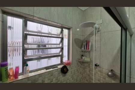 Casa à venda com 135m², 3 quartos e 2 vagasBanheiro