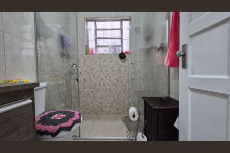 Casa à venda com 135m², 3 quartos e 2 vagasBanheiro