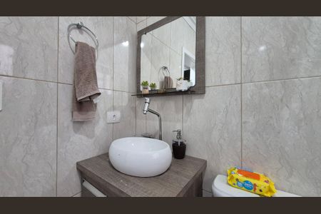 Casa à venda com 135m², 3 quartos e 2 vagasBanheiro