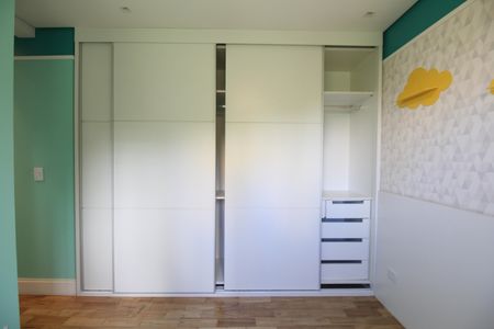 Apartamento à venda com 124m², 3 quartos e 2 vagasSuíte 1
