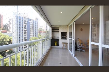 Apartamento à venda com 124m², 3 quartos e 2 vagasVaranda