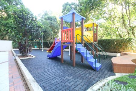 Apartamento à venda com 124m², 3 quartos e 2 vagasÁrea comum - Playground