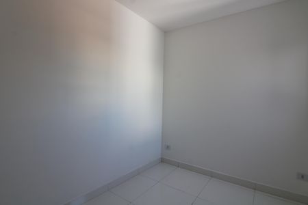 Quarto 2 de apartamento para alugar com 2 quartos, 48m² em Vila Sao Geraldo, São Paulo