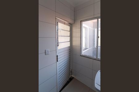 Casa de condomínio para alugar com 54m², 2 quartos e 1 vagaÁrea de Serviço