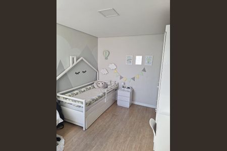 Quarto de casa à venda com 3 quartos, 228m² em Lúcio de Abreu, Contagem