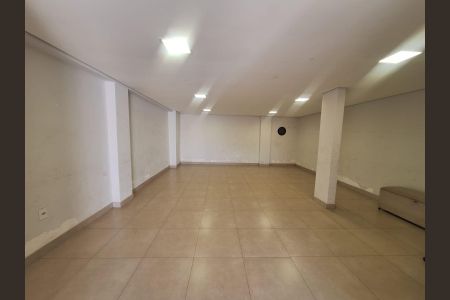 Área externa de casa à venda com 3 quartos, 228m² em Lúcio de Abreu, Contagem