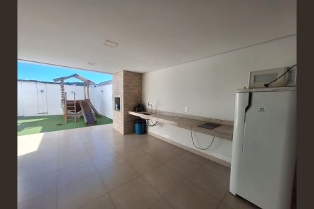 Área externa de casa à venda com 3 quartos, 228m² em Lúcio de Abreu, Contagem