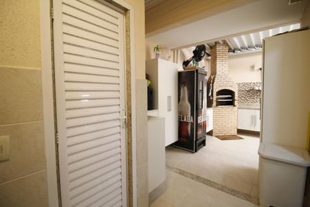 Casa de condomínio à venda com 230m², 3 quartos e 2 vagasÁrea de Serviço