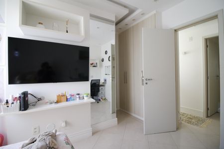 Casa de condomínio à venda com 230m², 3 quartos e 2 vagas Suíte 1