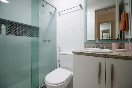 Casa de condomínio à venda com 230m², 3 quartos e 2 vagasBanheiro da Suíte 2