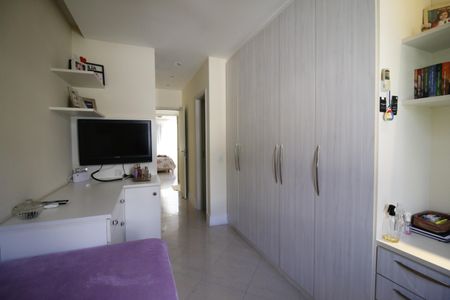 Casa de condomínio à venda com 230m², 3 quartos e 2 vagas Suíte 2