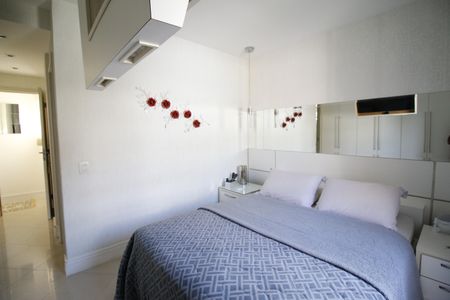 Casa de condomínio à venda com 230m², 3 quartos e 2 vagas Suíte 3