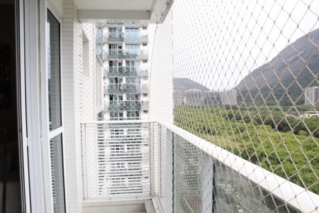Apartamento à venda com 79m², 2 quartos e 1 vagaVaranda da Sala