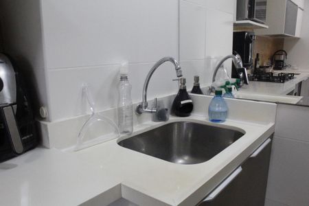 Apartamento à venda com 79m², 2 quartos e 1 vagaÁrea de Serviço