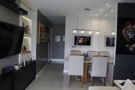 Apartamento à venda com 79m², 2 quartos e 1 vagaSala