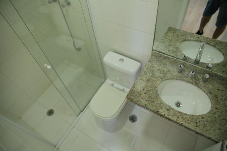 Apartamento à venda com 84m², 3 quartos e 2 vagasBanheiro da Suíte  