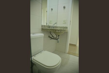 Apartamento à venda com 84m², 3 quartos e 2 vagasBanheiro Social 