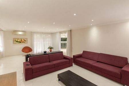 Sala de casa de condomínio à venda com 3 quartos, 500m² em Vila Irmaos Arnoni, São Paulo