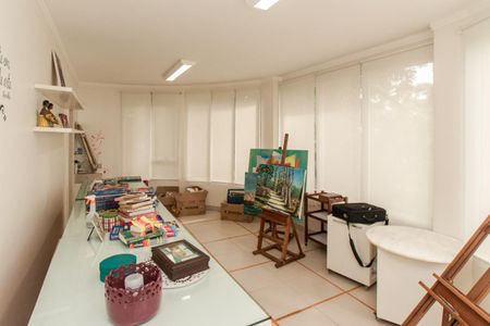 Casa de condomínio para alugar com 500m², 3 quartos e 6 vagasAteliê 