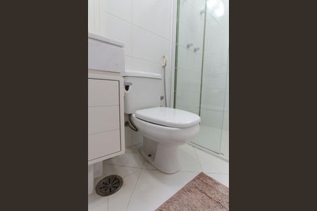 Casa de condomínio para alugar com 500m², 3 quartos e 6 vagasBanheiro da Suíte 2