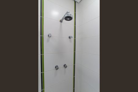 Casa de condomínio para alugar com 500m², 3 quartos e 6 vagasBanheiro da Suíte 2