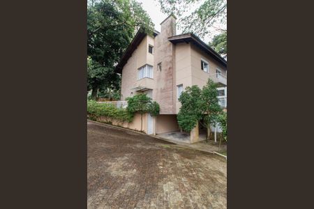 Casa de condomínio para alugar com 500m², 3 quartos e 6 vagasFachada