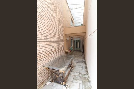 Casa de condomínio para alugar com 500m², 3 quartos e 6 vagasÁrea de Serviço