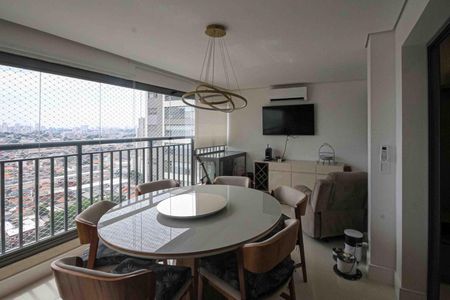 Apartamento à venda com 121m², 3 quartos e 2 vagas Apartamento à venda com 121m², 3 quartos e 2 vagasVaranda