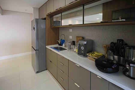 Apartamento à venda com 121m², 3 quartos e 2 vagas Apartamento à venda com 121m², 3 quartos e 2 vagasCozinha