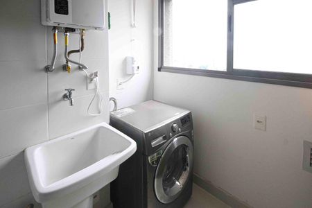 Apartamento à venda com 121m², 3 quartos e 2 vagas Apartamento à venda com 121m², 3 quartos e 2 vagasÁrea de Serviço