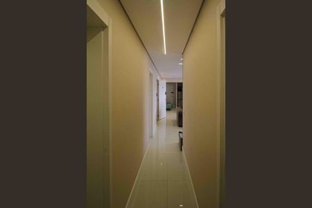 Apartamento à venda com 121m², 3 quartos e 2 vagas Apartamento à venda com 121m², 3 quartos e 2 vagasCorredor