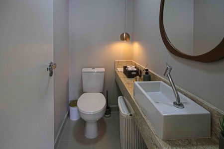 Apartamento à venda com 121m², 3 quartos e 2 vagas Apartamento à venda com 121m², 3 quartos e 2 vagasLavabo