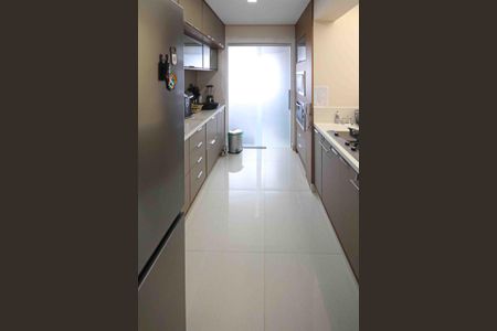 Apartamento à venda com 121m², 3 quartos e 2 vagas Apartamento à venda com 121m², 3 quartos e 2 vagasCozinha