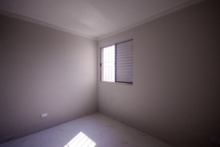 Quarto 2 de apartamento para alugar com 2 quartos, 50m² em Vila Vermelha, São Paulo