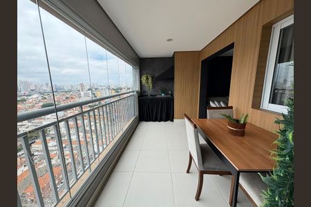 Apartamento à venda com 95m², 3 quartos e 2 vagasVaranda