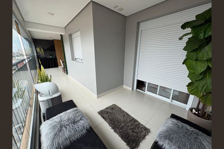 Apartamento à venda com 95m², 3 quartos e 2 vagasVaranda
