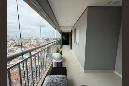 Apartamento à venda com 95m², 3 quartos e 2 vagasVaranda