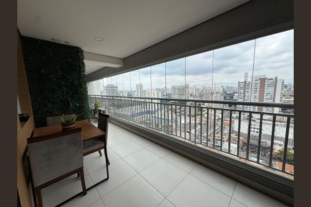 Apartamento à venda com 95m², 3 quartos e 2 vagasVaranda