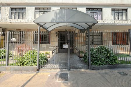 Apartamento à venda com 44m², 1 quarto e sem vaga Apartamento à venda com 44m², 1 quarto e sem vagaFachada