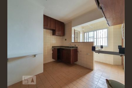 Apartamento para alugar com 130m², 3 quartos e 1 vaga Apartamento para alugar com 130m², 3 quartos e 1 vagaCozinha