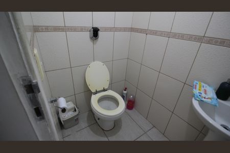 Casa de condomínio para alugar com 220m², 3 quartos e 1 vagaLavabo