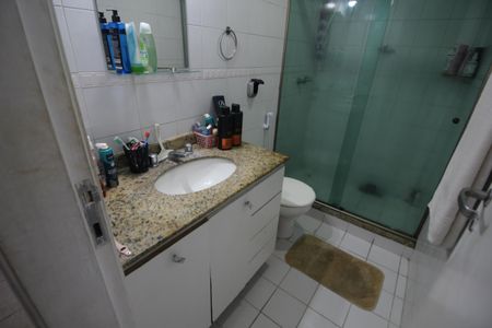 Casa de condomínio para alugar com 220m², 3 quartos e 1 vagaBanheiro Social