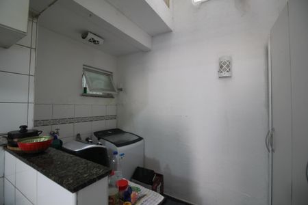 Casa de condomínio para alugar com 220m², 3 quartos e 1 vagaÁrea de Serviço